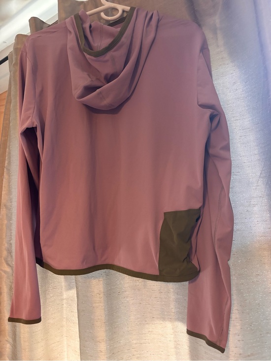 cotopaxi Tops - Cotopaxi sombra sun hoodie